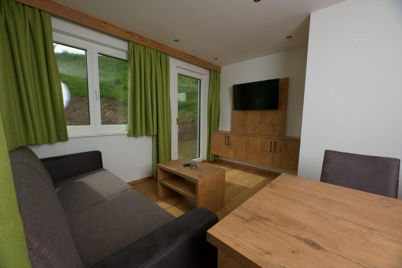 Mounira Ladis Appartement Buitenkant foto